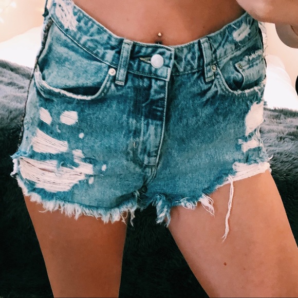 Zara Pants - ZARA DENIM LEOPARD PRINT SHORTS SIZE 6